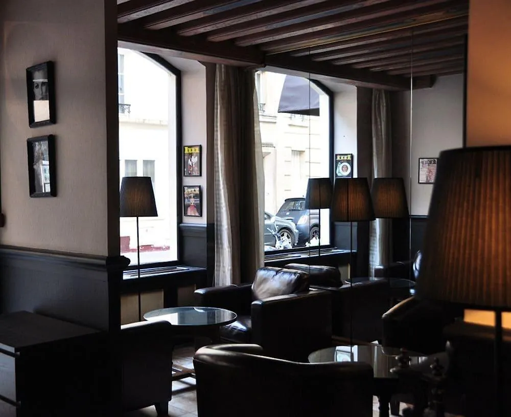 Hotel Noir 3*