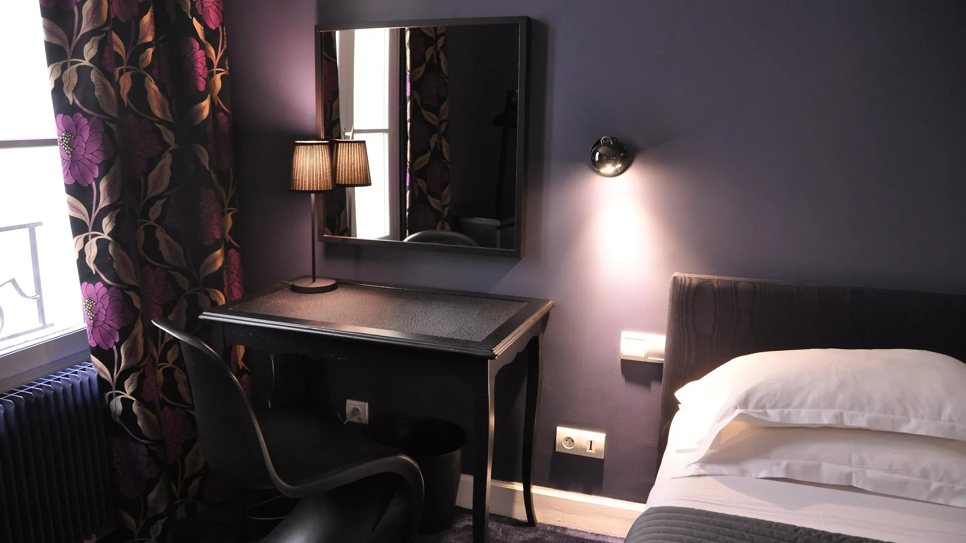 Hotel Noir