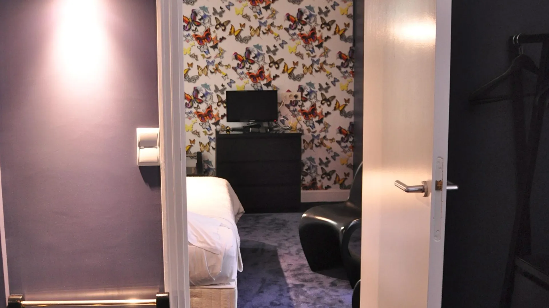 Hotel Noir