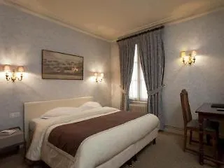 Noir Hotel 3*
