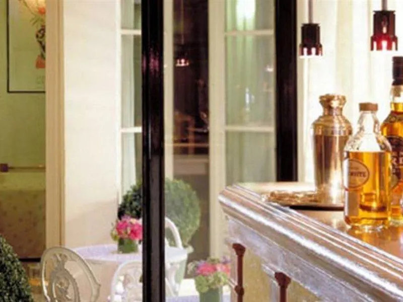 Hotel Noir 3*