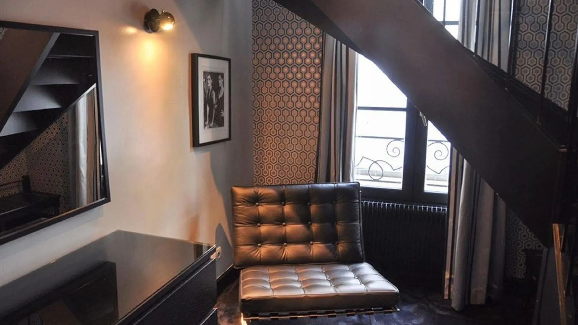 Hotel Noir