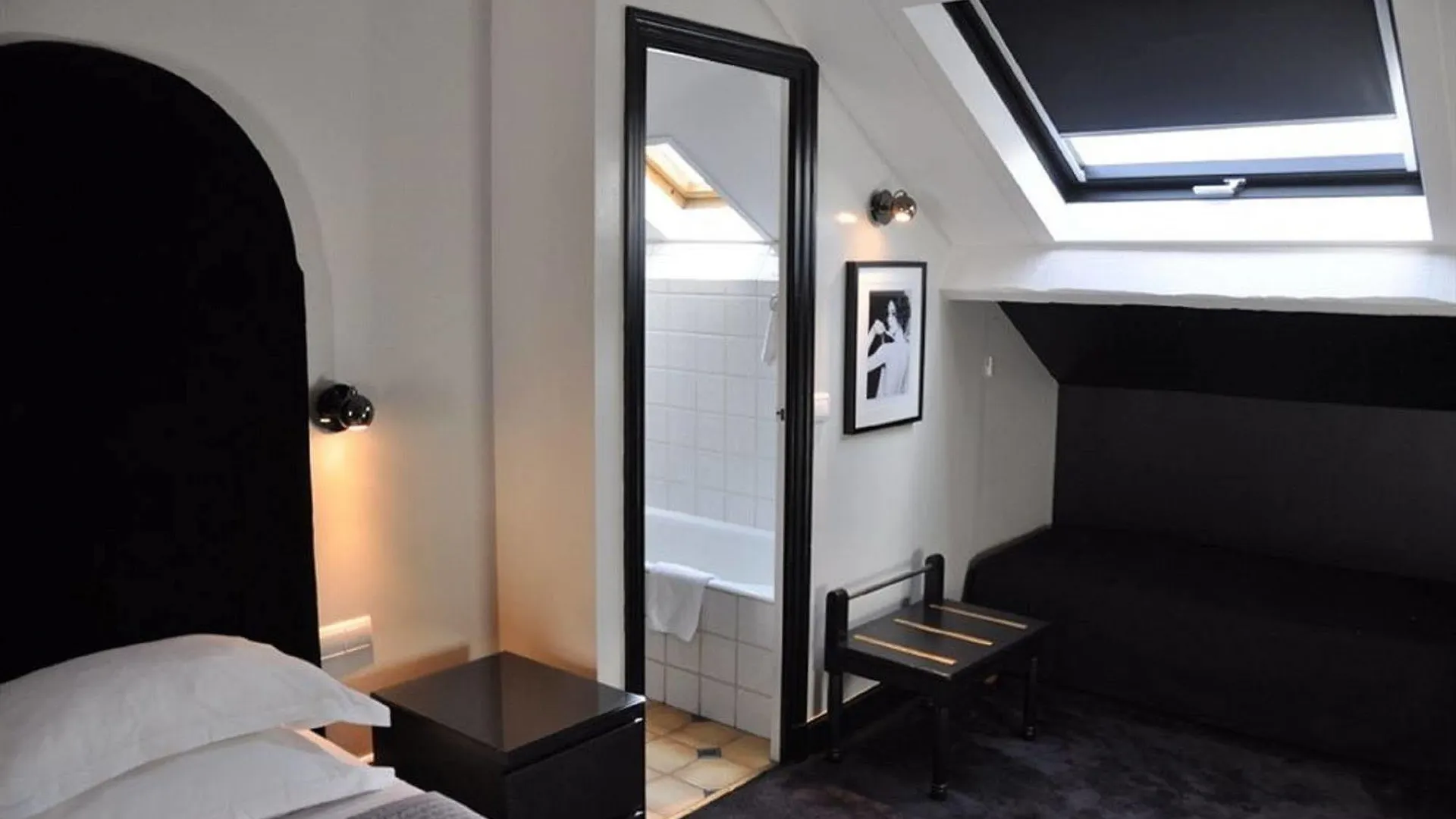 Noir Hotel 3*