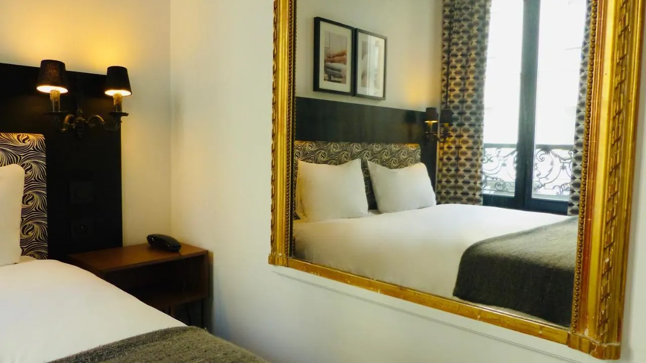 Noir Otel 3*