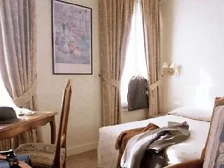 Noir Otel Paris